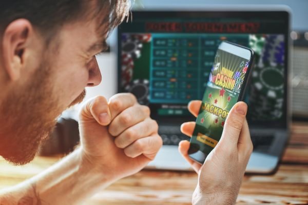 Tampilan riwayat pengundian Angka Main menampilkan hasil angka, waktu pengundian, dan statistik kemenangan dalam format tabel terstruktur